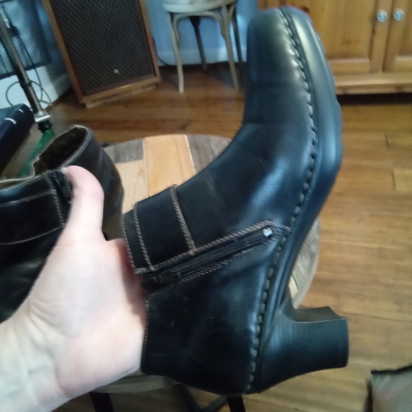 Women's JOSEPH SEIBEL Black Leather Ankle Boots size 39 US 8.5 With Zipp… - Picture 16 of 16